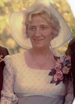 Christina Kruisheer (Mom)